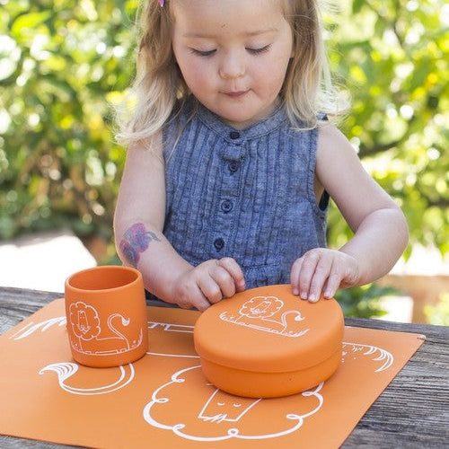 Modern Twist Silicone Munch-mate Set - Monkey Business Red