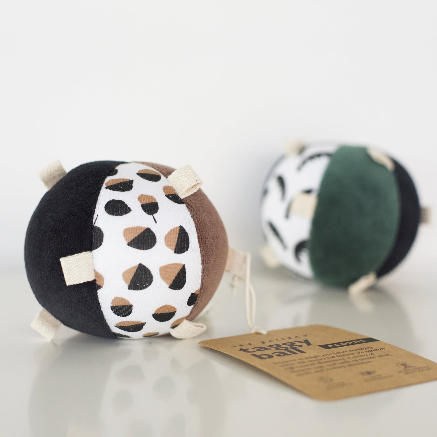 Wee Gallery Organic Cotton Taggy Ball With Rattle - Acorn 4"